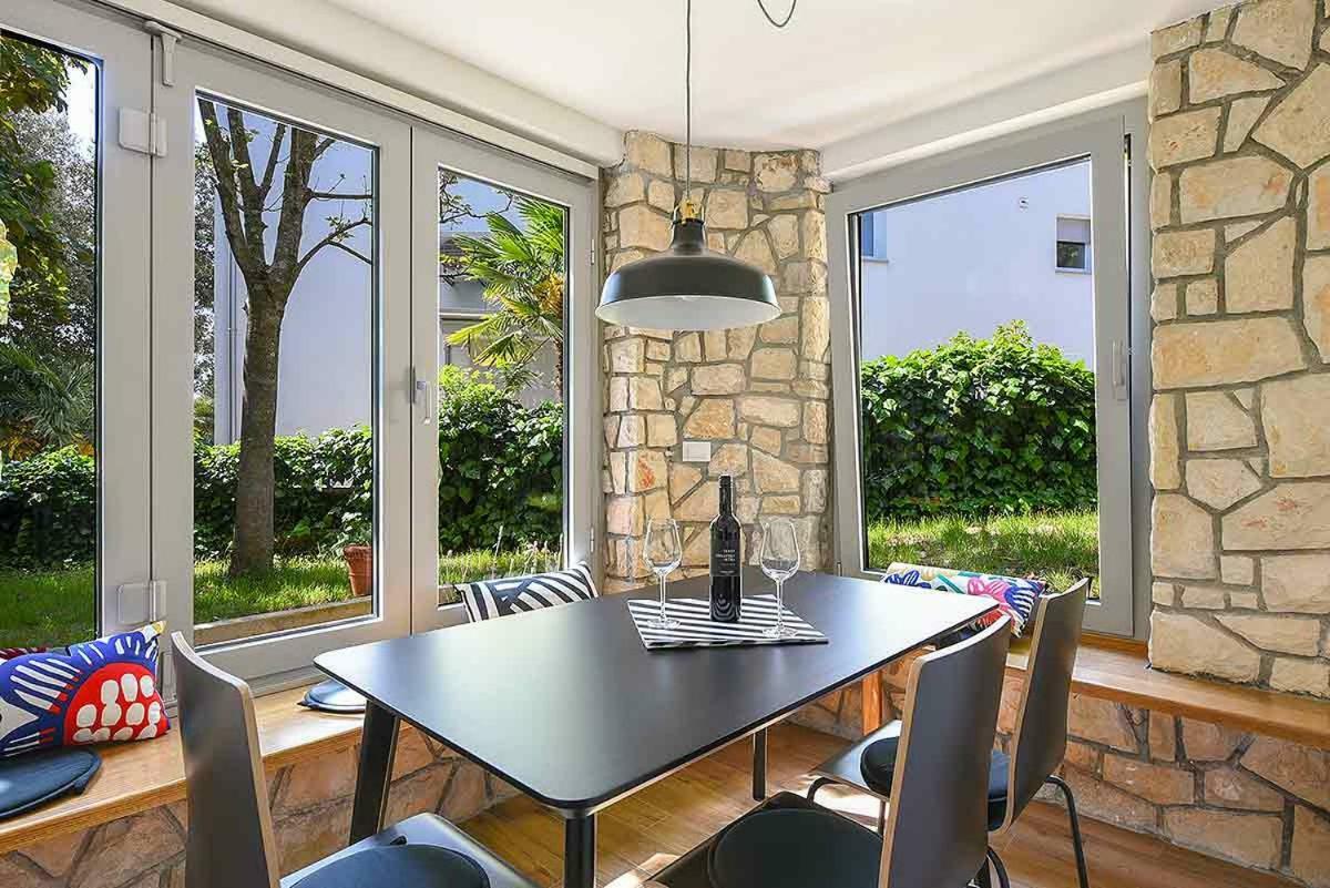 Apartment Balthazar ロヴィニ エクステリア 写真